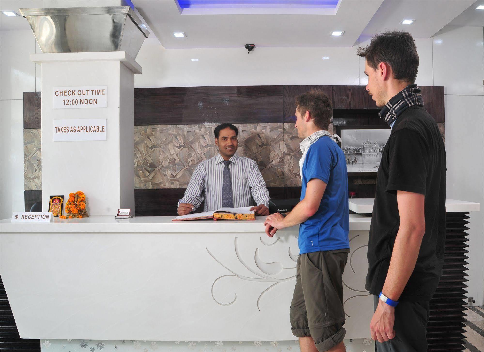 Hotel Stay Well Dx Nowe Delhi Zewnętrze zdjęcie